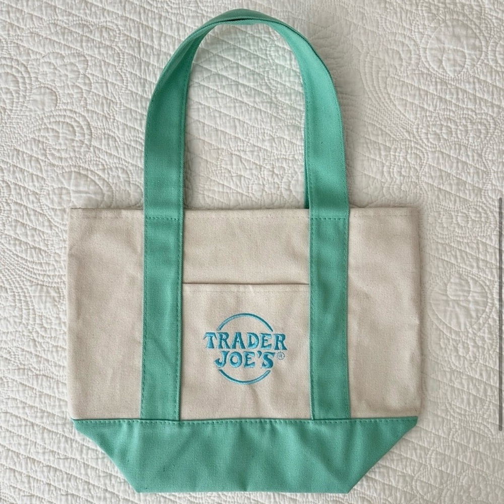 [GIFTED] Trader Joes Pastel Mini Tote 2025 Limited Edition